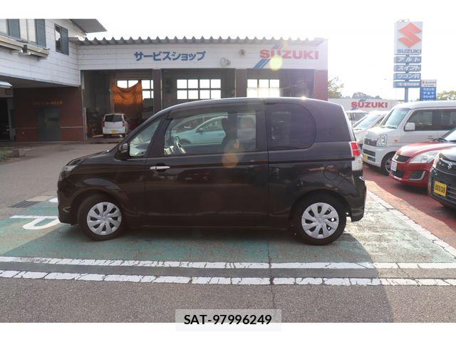 Toyota SPADE 2015-07 8317259-7