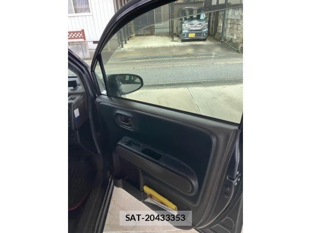 Toyota SPADE 2014-07 8317264-13