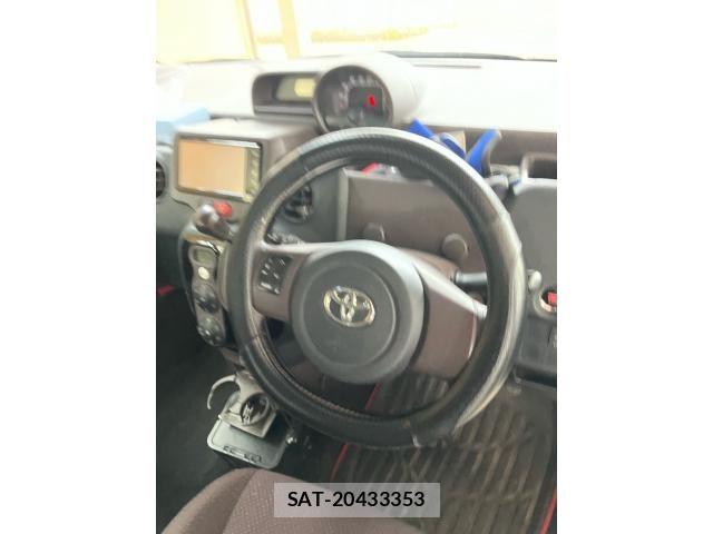 Toyota SPADE 2014-07 8317264-16
