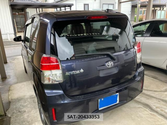 Toyota SPADE 2014-07 8317264-1