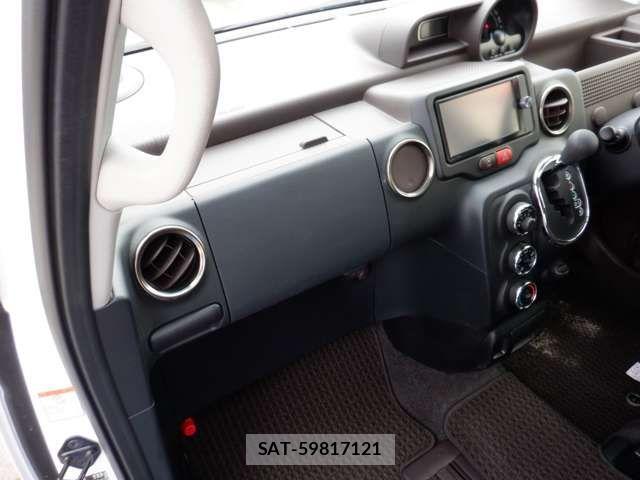 Toyota SPADE 2015-07 8317256-18