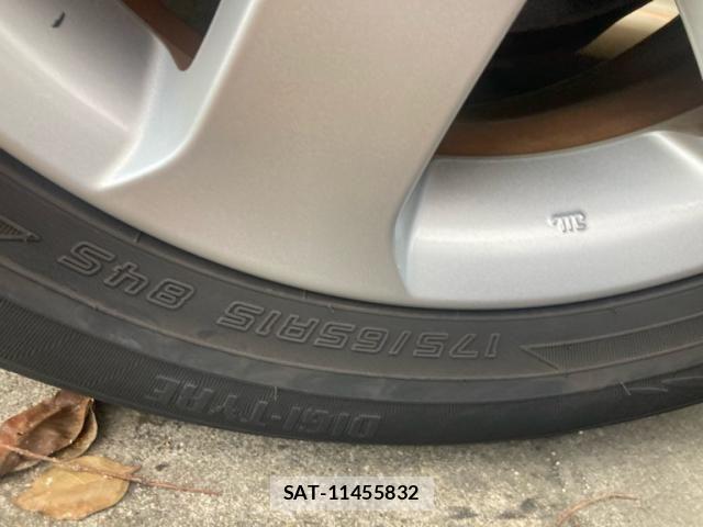 Toyota SPADE 2012-12 8317262-12