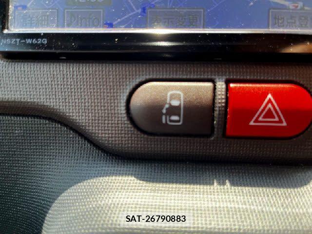 Toyota SPADE 2013-04 8317260-10