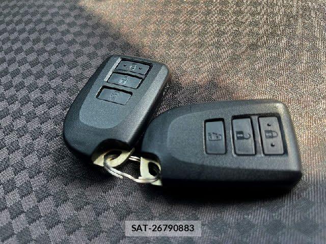 Toyota SPADE 2013-04 8317260-5