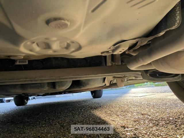 Toyota SPADE 2013-08 8317263-12
