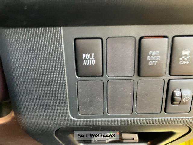 Toyota SPADE 2013-08 8317263-19