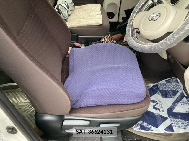 Toyota SPADE 2012-09 8337980-17