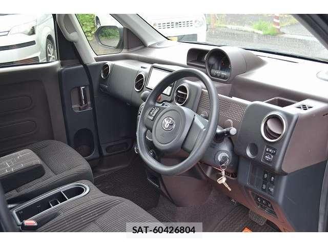 Toyota SPADE 2016-09 8355643-15