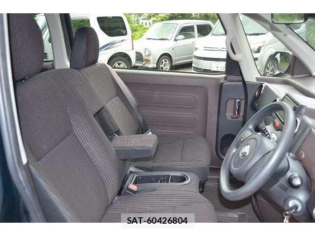 Toyota SPADE 2016-09 8355643-17