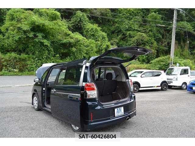 Toyota SPADE 2016-09 8355643-27