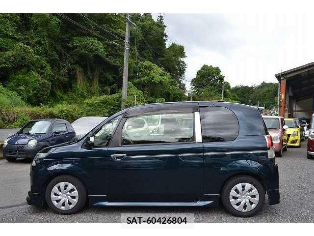 Toyota SPADE 2016-09 8355643-4