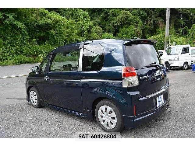 Toyota SPADE 2016-09 8355643-5