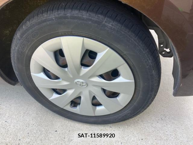 Toyota SPADE 2015-10 8355645-6