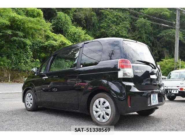 Toyota SPADE 2013-09 8355644-5