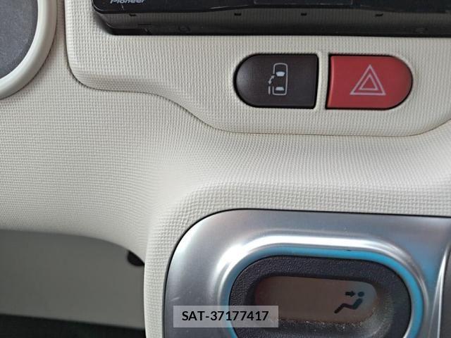 Toyota SPADE 2018-07 8355642-17