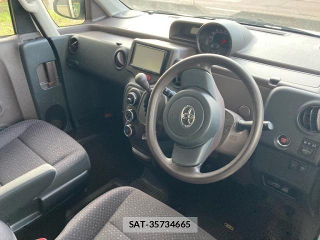 Toyota SPADE 2013-03 8368957-7