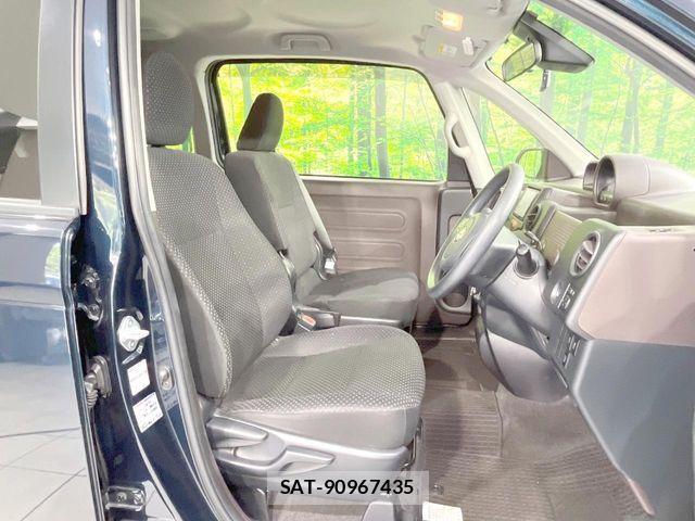 Toyota SPADE 2017-08 8368956-7