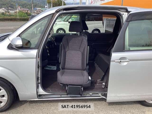 Toyota SPADE 2019-04 8368955-2
