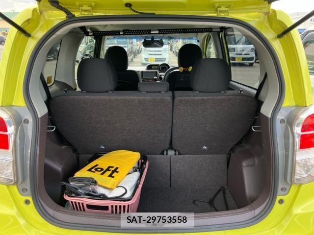 Toyota SPADE 2013-08 8368958-11