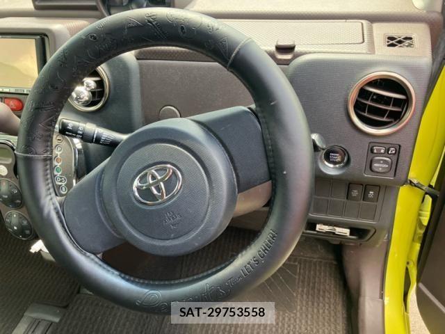 Toyota SPADE 2013-08 8368958-18