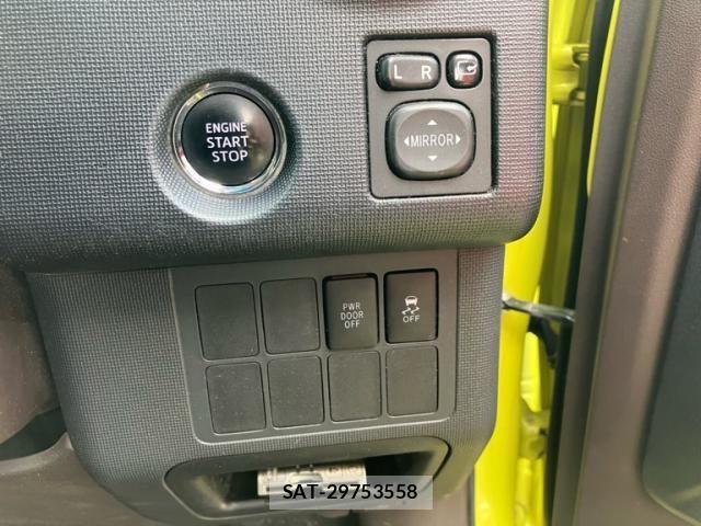 Toyota SPADE 2013-08 8368958-19