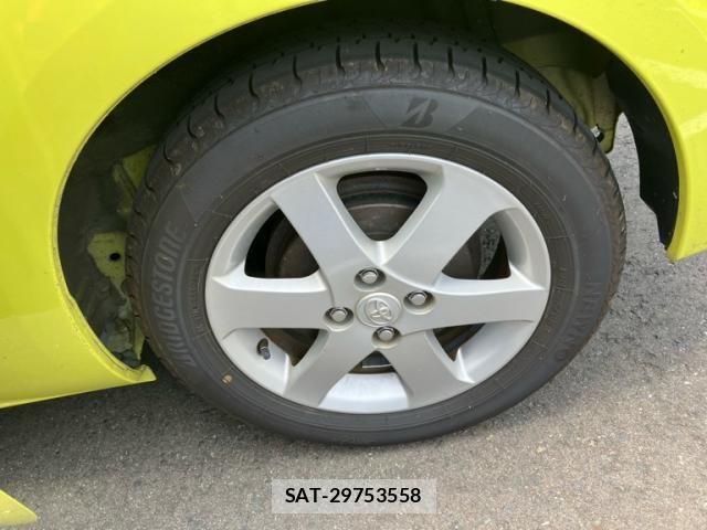 Toyota SPADE 2013-08 8368958-7