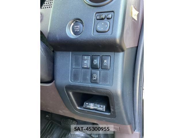 Toyota SPADE 2015-10 8415077-15