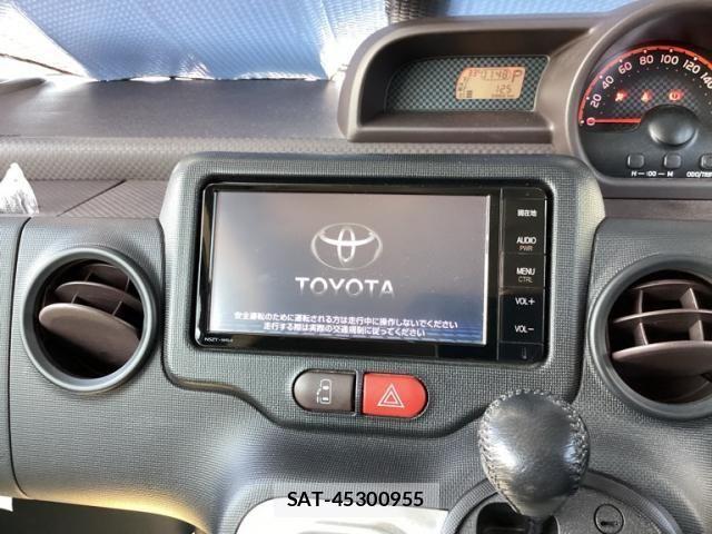 Toyota SPADE 2015-10 8415077-17