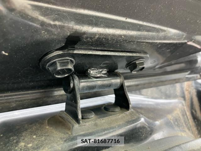 Toyota SPADE 2016-03 8415076-11