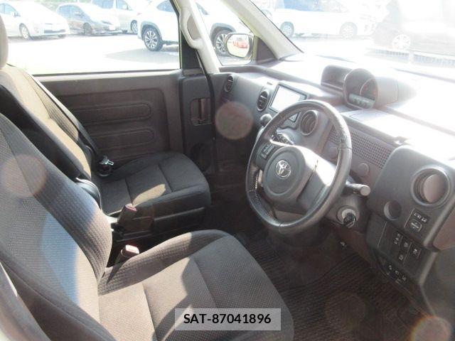 Toyota SPADE 2016-07 8415075-11