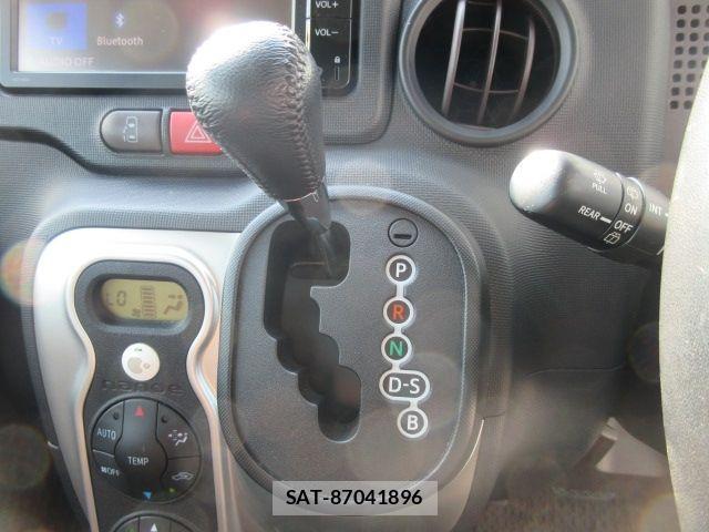 Toyota SPADE 2016-07 8415075-16