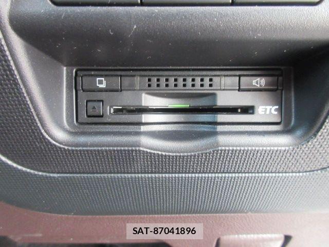 Toyota SPADE 2016-07 8415075-17