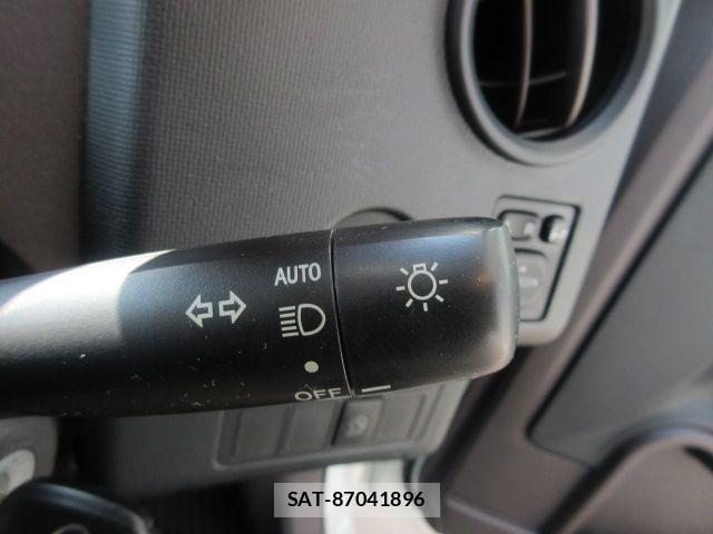 Toyota SPADE 2016-07 8415075-24