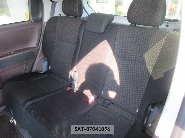 Toyota SPADE 2016-07 8415075-6