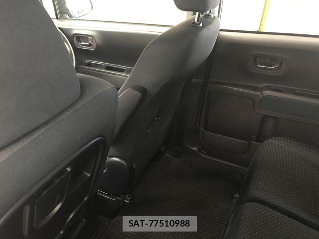 Toyota SPADE 2014-11 8527494-9