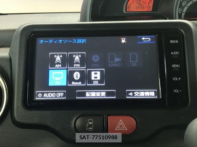 Toyota SPADE 2014-11 8527494-11