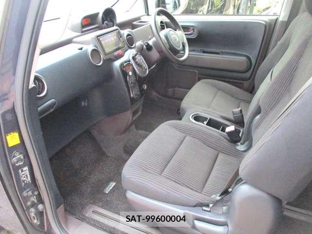 Toyota SPADE 2012-09 8527492-10
