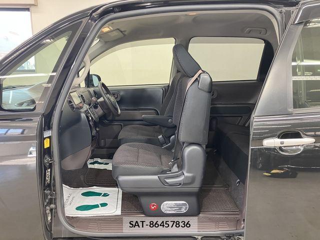 Toyota SPADE 2014-02 8527493-22