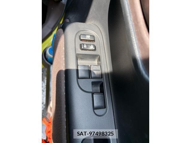 Toyota SPADE 2013-03 8527497-13