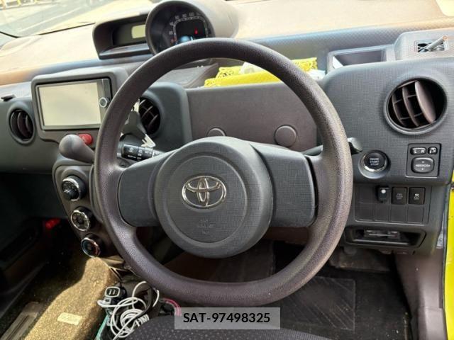 Toyota SPADE 2013-03 8527497-14