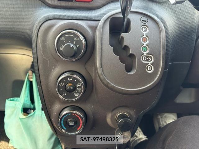 Toyota SPADE 2013-03 8527497-18