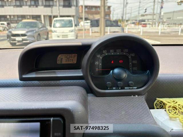 Toyota SPADE 2013-03 8527497-20