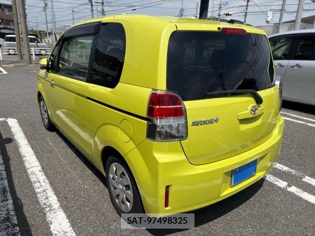 Toyota SPADE 2013-03 8527497-7