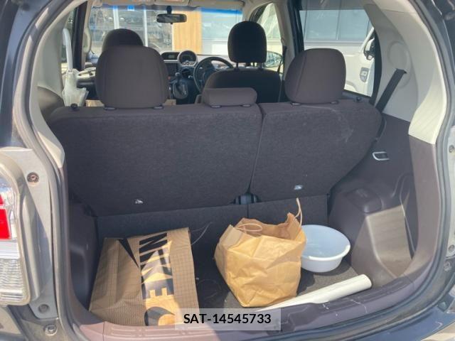 Toyota SPADE 2013-10 8527495-9