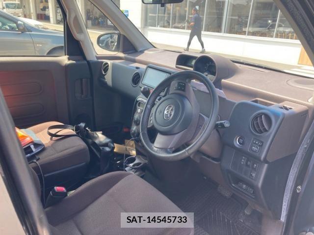 Toyota SPADE 2013-10 8527495-11