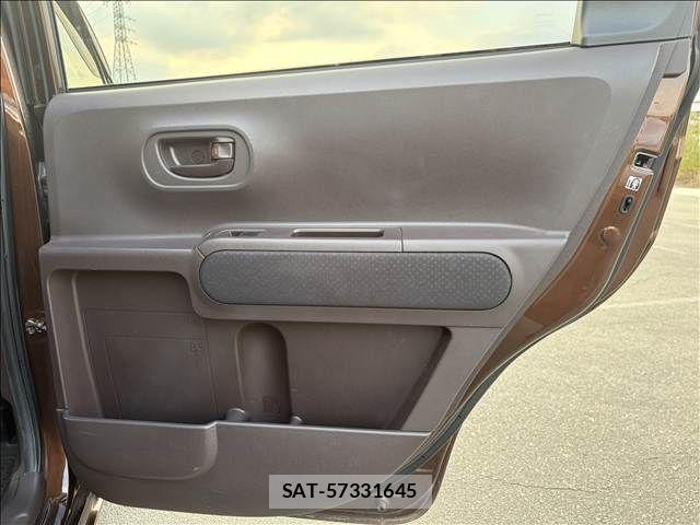 Toyota SPADE 2014-05 8563626-22
