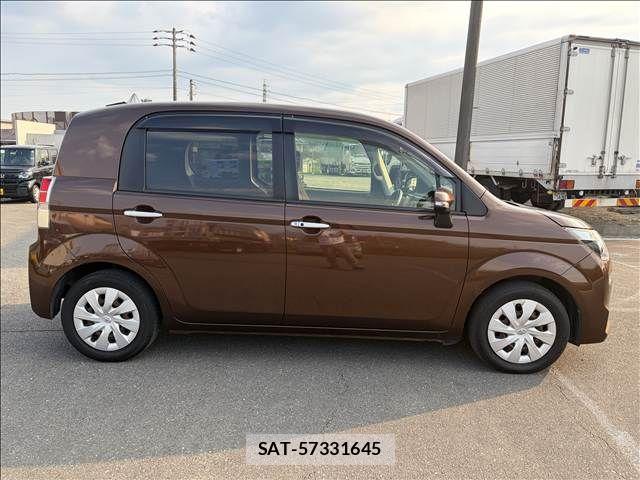 Toyota SPADE 2014-05 8563626-3