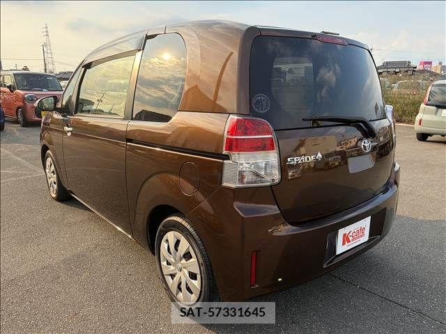 Toyota SPADE 2014-05 8563626-5
