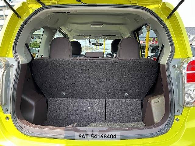 Toyota SPADE 2013-06 8563624-10