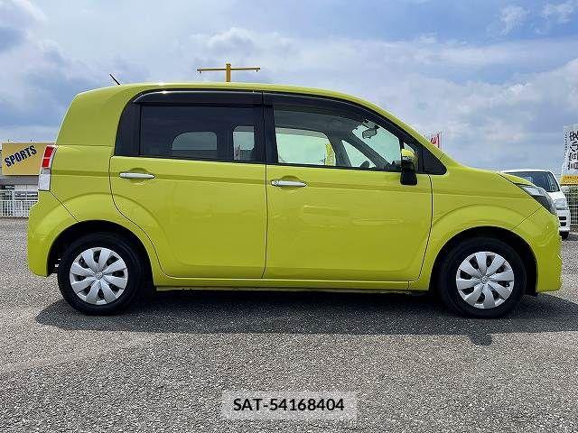 Toyota SPADE 2013-06 8563624-6